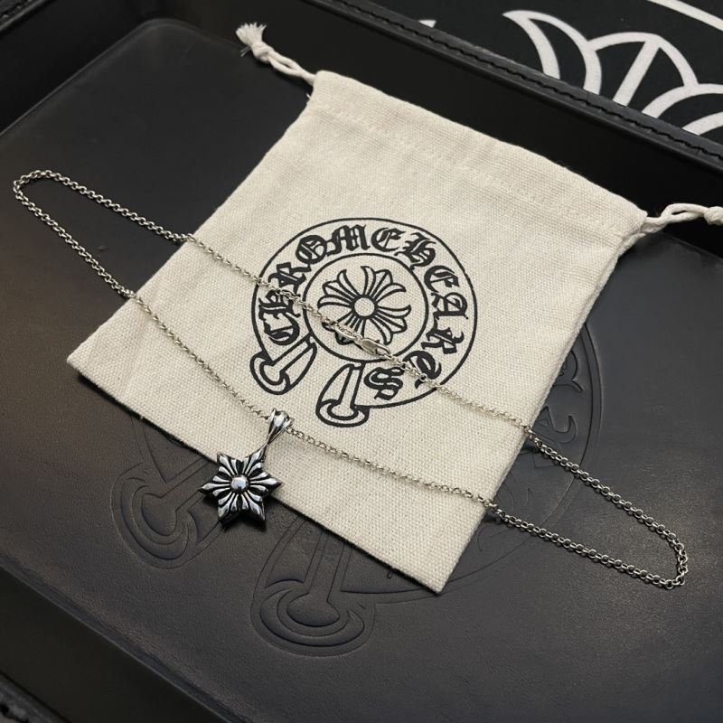 Ch*0me He**ts necklaces